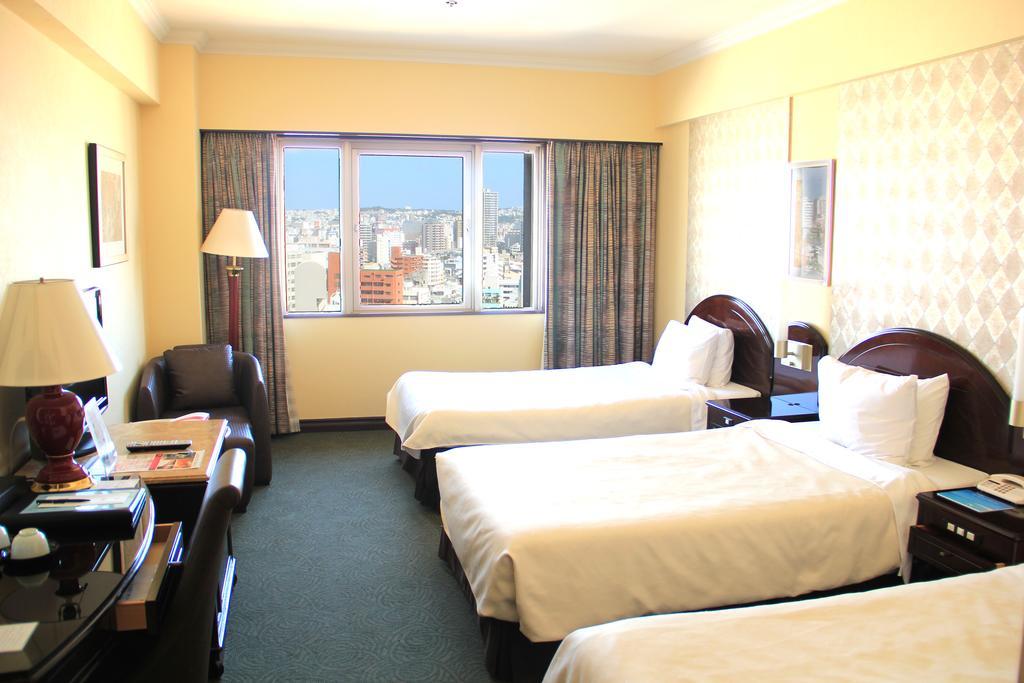 Okinawa Kariyushi Urban Resort Naha Værelse billede